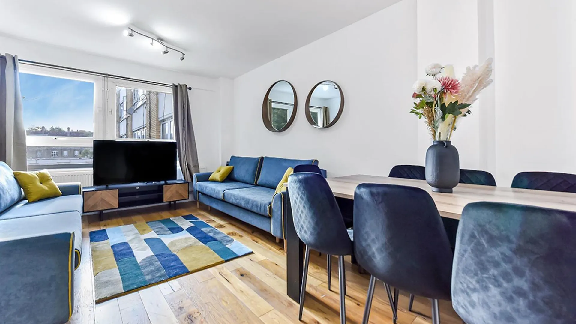 2 Bed 2 Bath In Camden Sleeps 8 Apartment Eltham